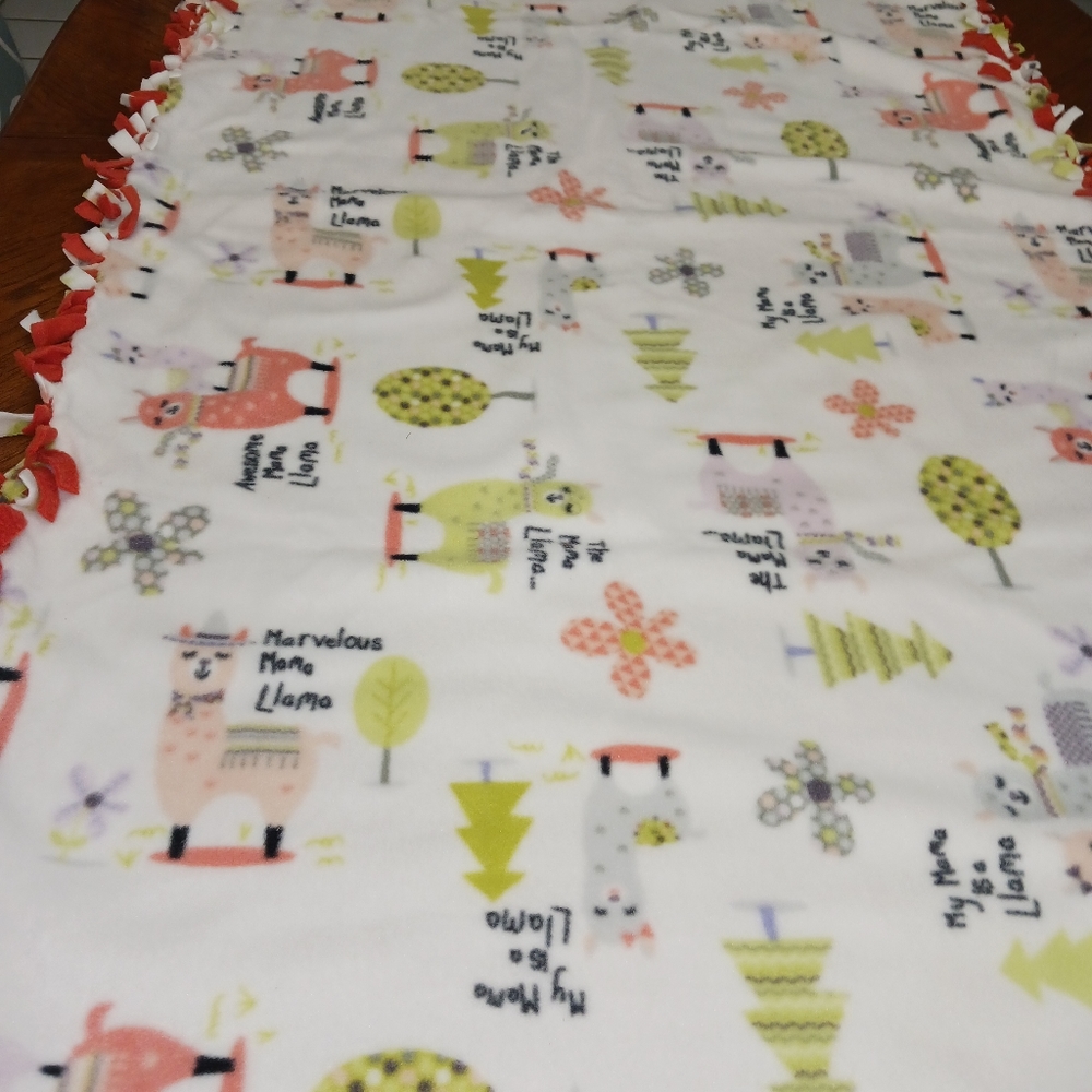Mama Llama fleece throw and book